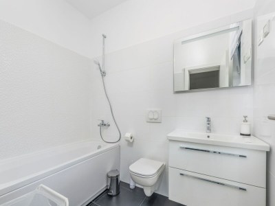 Holiday house Villa in Novigrad mit Pool und Strandnähe - Features photo 21