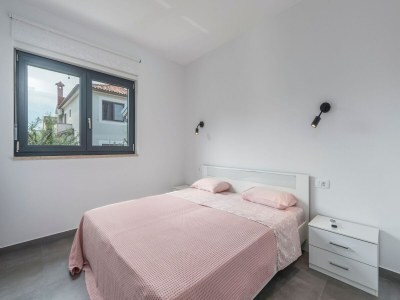 Holiday house Villa in Novigrad mit Pool und Strandnähe - Features photo 22