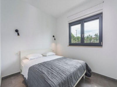 Holiday house Villa in Novigrad mit Pool und Strandnähe - Features photo 23