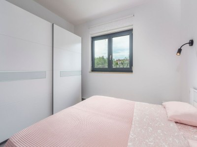 Holiday house Villa in Novigrad mit Pool und Strandnähe - Features photo 25