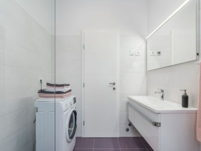 Holiday house Villa in Novigrad mit Pool und Strandnähe - Outdoor photo 40