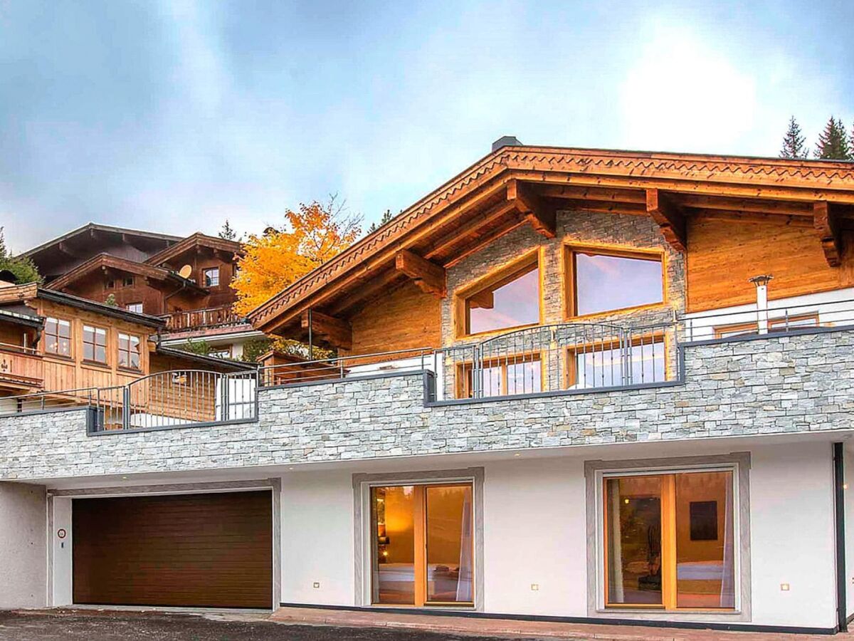 Chalet Chalet in Königsleiten mit Bergblick & Spa - Outdoor photo 3