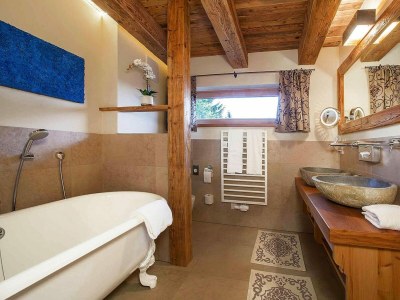 Chalet Chalet in Königsleiten mit Bergblick & Spa - Features photo 7