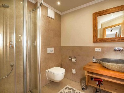 Chalet Chalet in Königsleiten mit Bergblick & Spa - Features photo 8