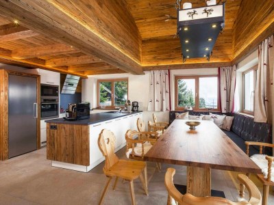 Chalet Chalet in Königsleiten mit Bergblick & Spa - Features photo 11