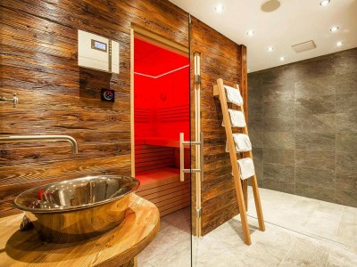 Chalet Chalet in Königsleiten mit Bergblick & Spa - Features photo 19