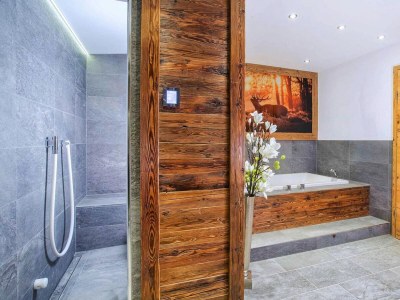 Chalet Chalet in Königsleiten mit Bergblick & Spa - Features photo 21