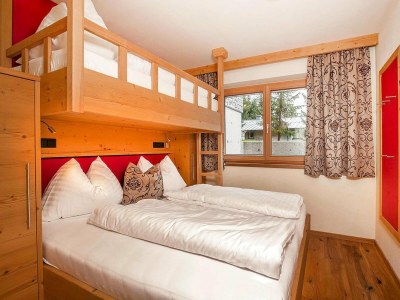 Chalet Chalet in Königsleiten mit Bergblick & Spa - Features photo 27