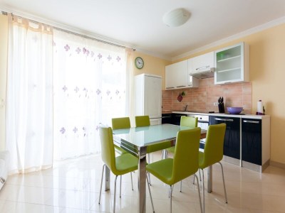 Apartment Spacious Apartment in Vantacici near Sea - Features photo 15