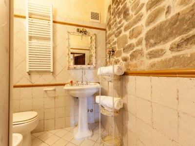 Holiday house Grazioso Agriturismo a Pian di Scò con Barbecue - Features photo 29