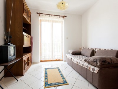 Apartment Apartment in Malinska with Terrace - Features photo 5