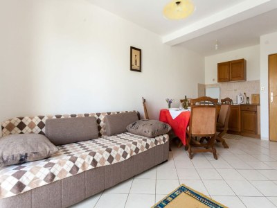 Apartment Apartment in Malinska with Terrace - Features photo 7