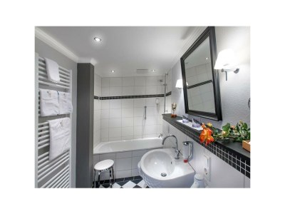 Holiday room Suite in der Dependance - Features photo 30