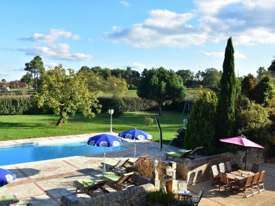 Holiday house Schönes Ferienhaus mit beheiztem Pool - Outdoor photo 8