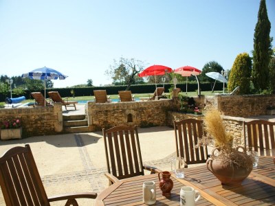 Holiday house Schönes Ferienhaus mit beheiztem Pool - Outdoor photo 9