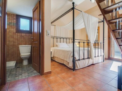 Villa Villa in Crete with Private Pool & Views - Features photo 19