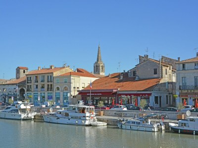 Villa Peaceful Poolside Escape - Environment photo 34