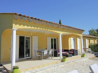 Villa Child-friendly villa with private pool - Outdoor photo 7