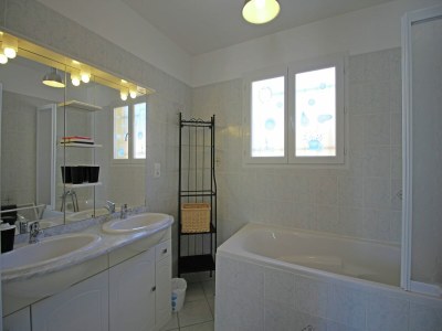 Villa Child-friendly villa with private pool - Features photo 24