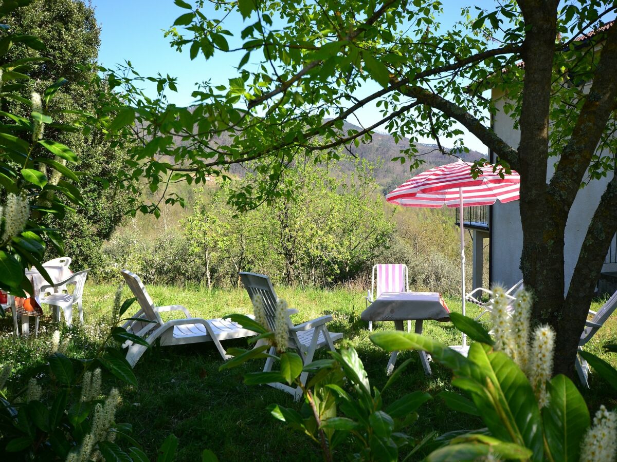Holiday house Holiday Home in Sesta Godano near Lake - Outdoor photo 2