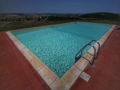 Farmhouse Rustic Tuscan Farmhouse - Outdoor photo 13