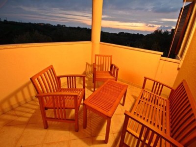 Holiday house Ferienhaus in Novigrad mit privatem Pool - Outdoor photo 2