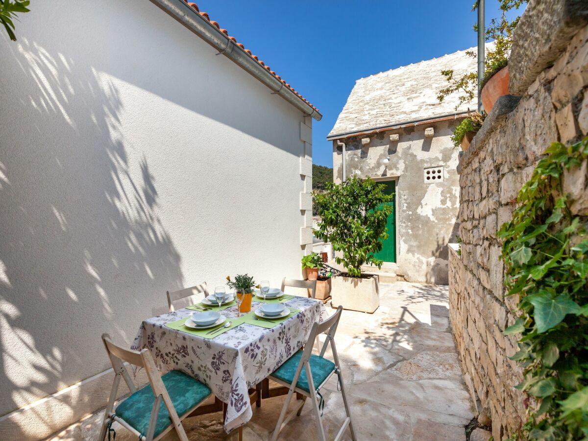 Holiday house Beautiful holiday home on the island Brac, with the sea and a small beach in front of the door!