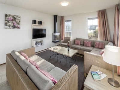 Holiday park Villa in Cadzand-Bad nahe Nordseestrand - Features photo 4