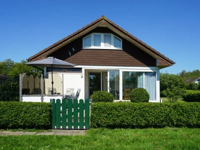 Holiday house Keizerskroon 256 in Julinanadorp - Holiday house