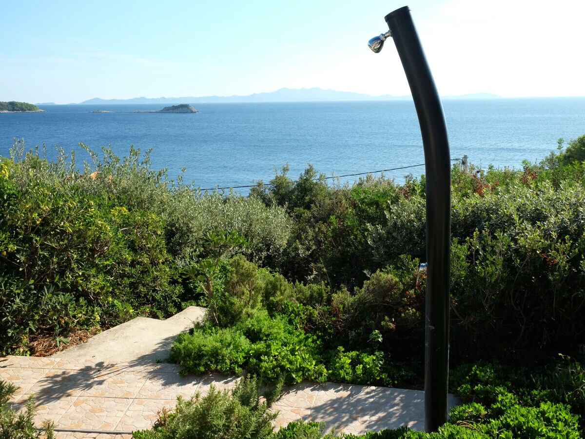 Holiday apartment with sea view and private beach - Outdoor photo 3