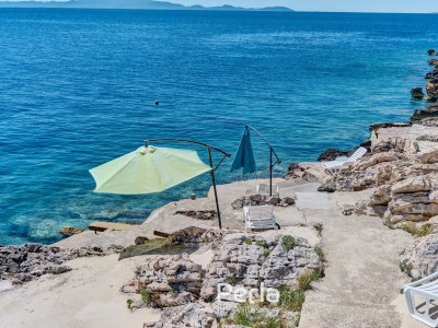 Holiday apartment with sea view and private beach - Environment photo 20