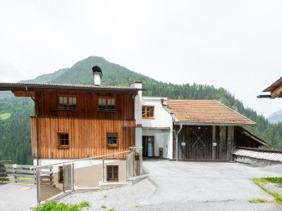 Apartment Rustikaler Hof in Tirol mit Bergblick - Outdoor photo 35