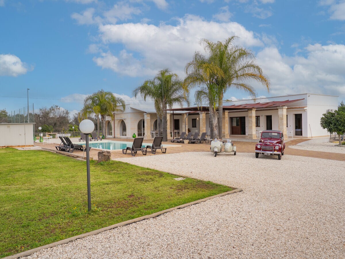 Villa Apulia retreat - private pool - 14 guest - Outdoor photo 4