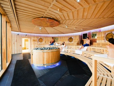 Holiday house Holiday home with sauna in Mistelgau-Obernsees - Outdoor photo 30