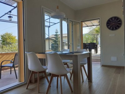 Holiday house Chic Coastal Hill Escape - Features photo 23