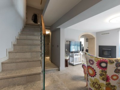 Holiday house Nora – 50 m² große Terrasse mit Meerblick in der Altstadt von Vrbnik - Features photo 18