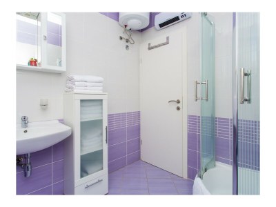 Holiday apartment Ulikva 1 – Meerblick, Spielplatz und hundefreundlich - Features photo 26