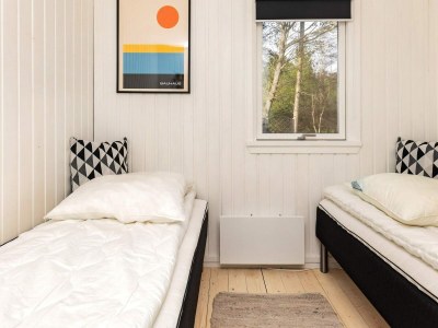 Holiday house 4 person holiday home in Hals-By Traum - Outdoor photo 8