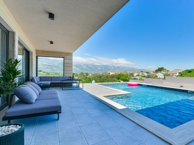 Villa Zariva with pool and panoramic mountain and - Outdoor photo 6