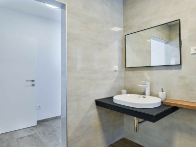 Villa Zariva with pool and panoramic mountain and - Features photo 48