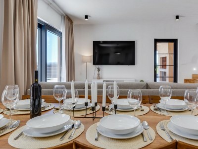 Villa Magnificent Villa Oasis with extra large pool - Features photo 23