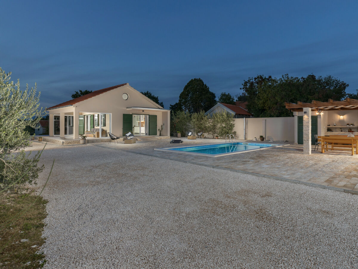 Villa Oliveto with pool - Outdoor photo 3