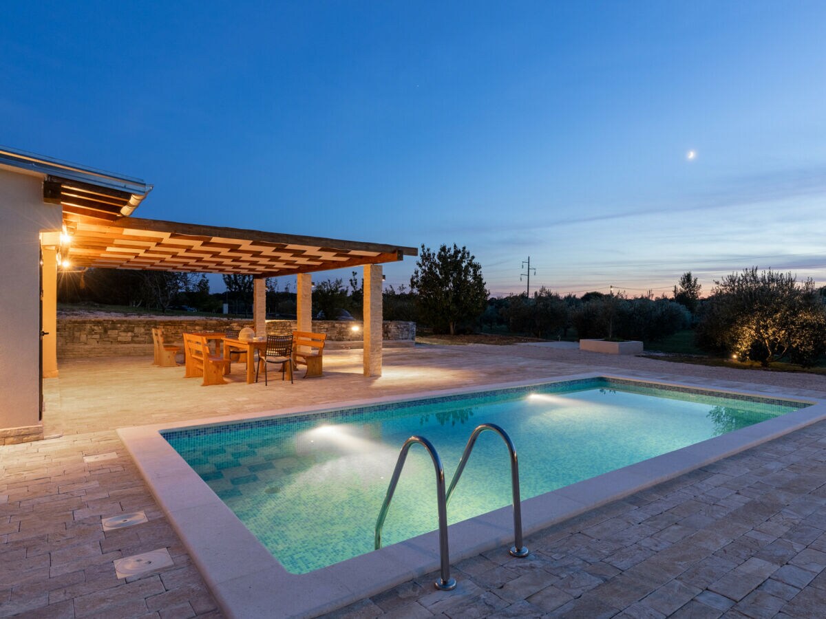 Villa Oliveto with pool - Outdoor photo 5