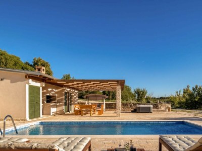 Villa Oliveto with pool - Outdoor photo 8