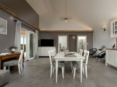 Villa Oliveto with pool - Features photo 22