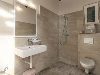 Villa Oliveto with pool - Features photo 30