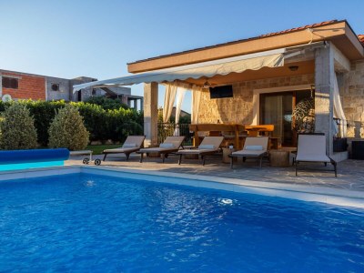 Holiday house Beti with heated pool - Outdoor photo 6