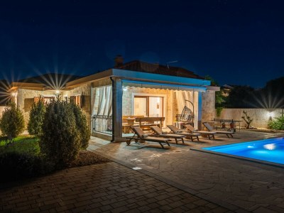 Holiday house Beti with heated pool - Outdoor photo 33