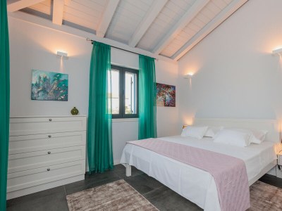 Villa Seafront Villa Adriatica with pool - Features photo 36