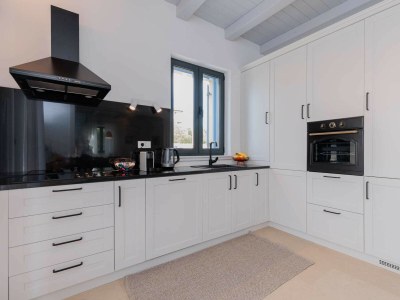 Villa Seafront Villa Adriatica with pool - Features photo 46